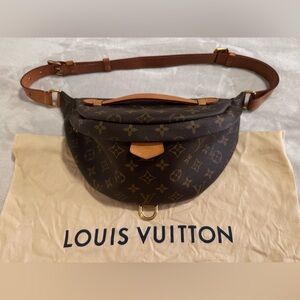 Authentic Louis Vuitton Monogram Bumbag M43644.